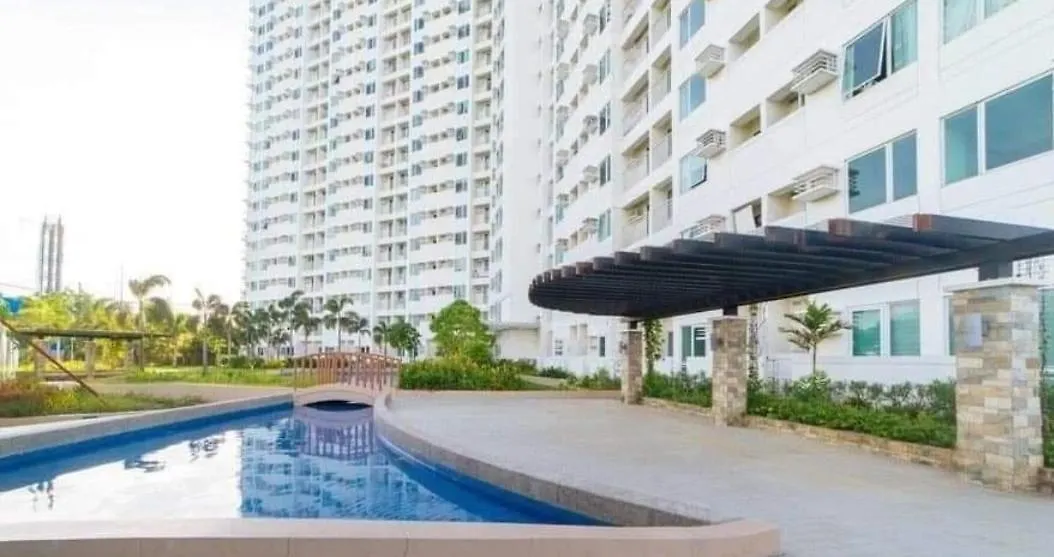 Alabang Condominium By Anuva Manila